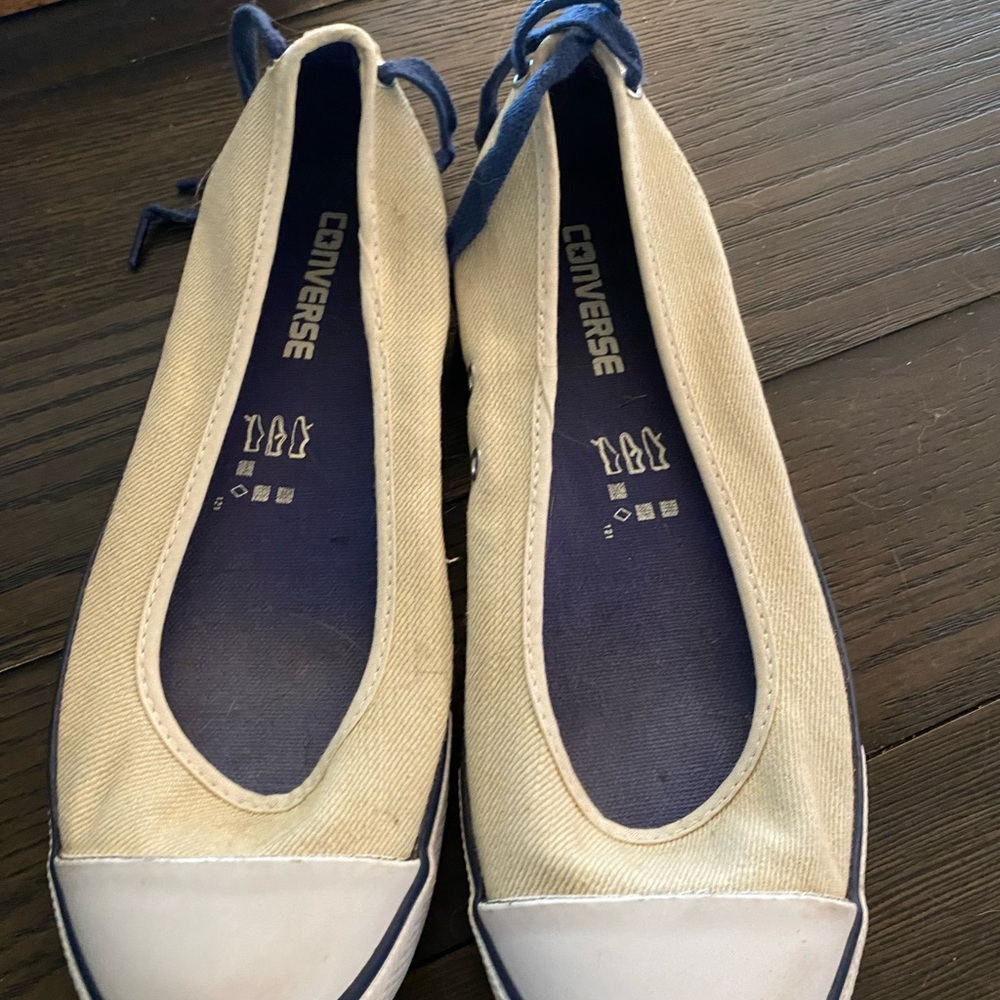 Converse Flats sz 8.5 Like New!